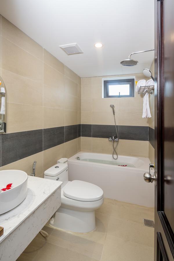 Silana Hotel Da Nang Zewnętrze zdjęcie